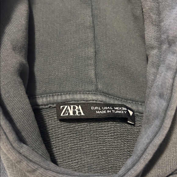 Zara - Picture 2 of 8